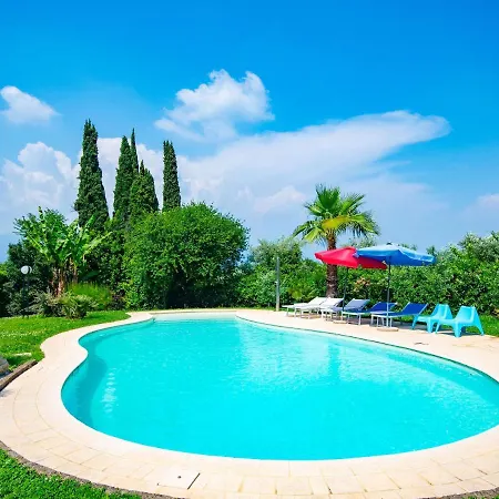 Villa Paradiso *