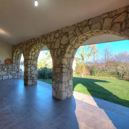 Paradiso Villa *